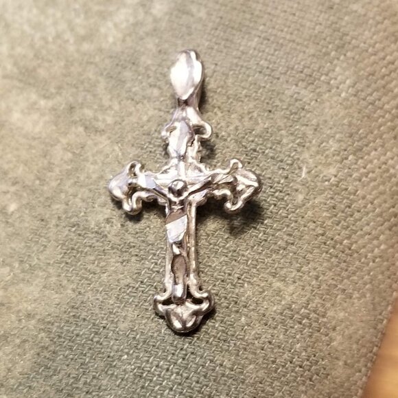 Vintage Silver 925 Cross Crucifix Pendant, Charm, Religious, Dainty - Picture 3 of 9